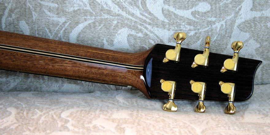 Guitars/WoolsonLG/woolson79head.jpg
